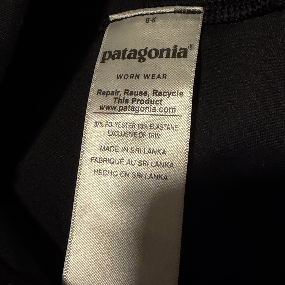 Patagonia Black Leggings women’s size XS run big for an XS - Picture 6 of 7